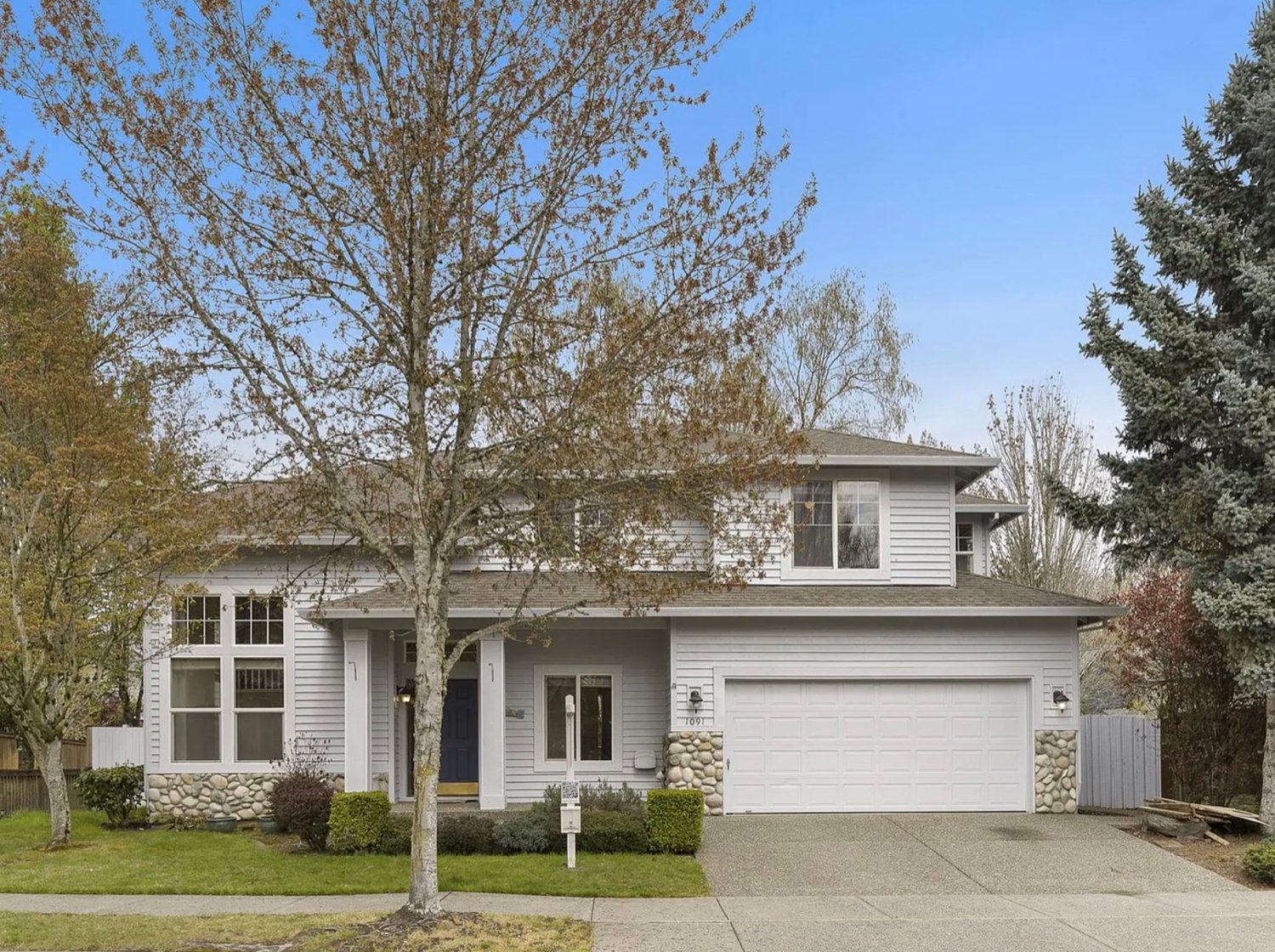 1091 NE Creeksedge Dr